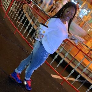 Meet your Posher, Symone